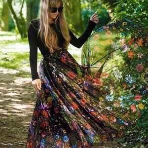 TROPICAL FLOWERING WATERCOLOR MAXI SKIRT IN BLACK